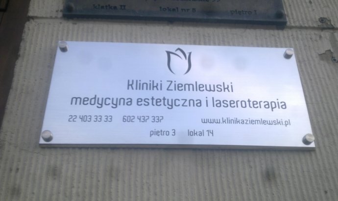 Szyld dla kliniki