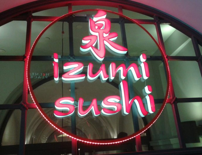 Litery przestrzenne Izumi sushi